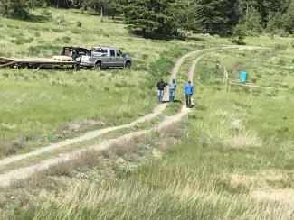 Jayson and Ken arrive-May-25-2017